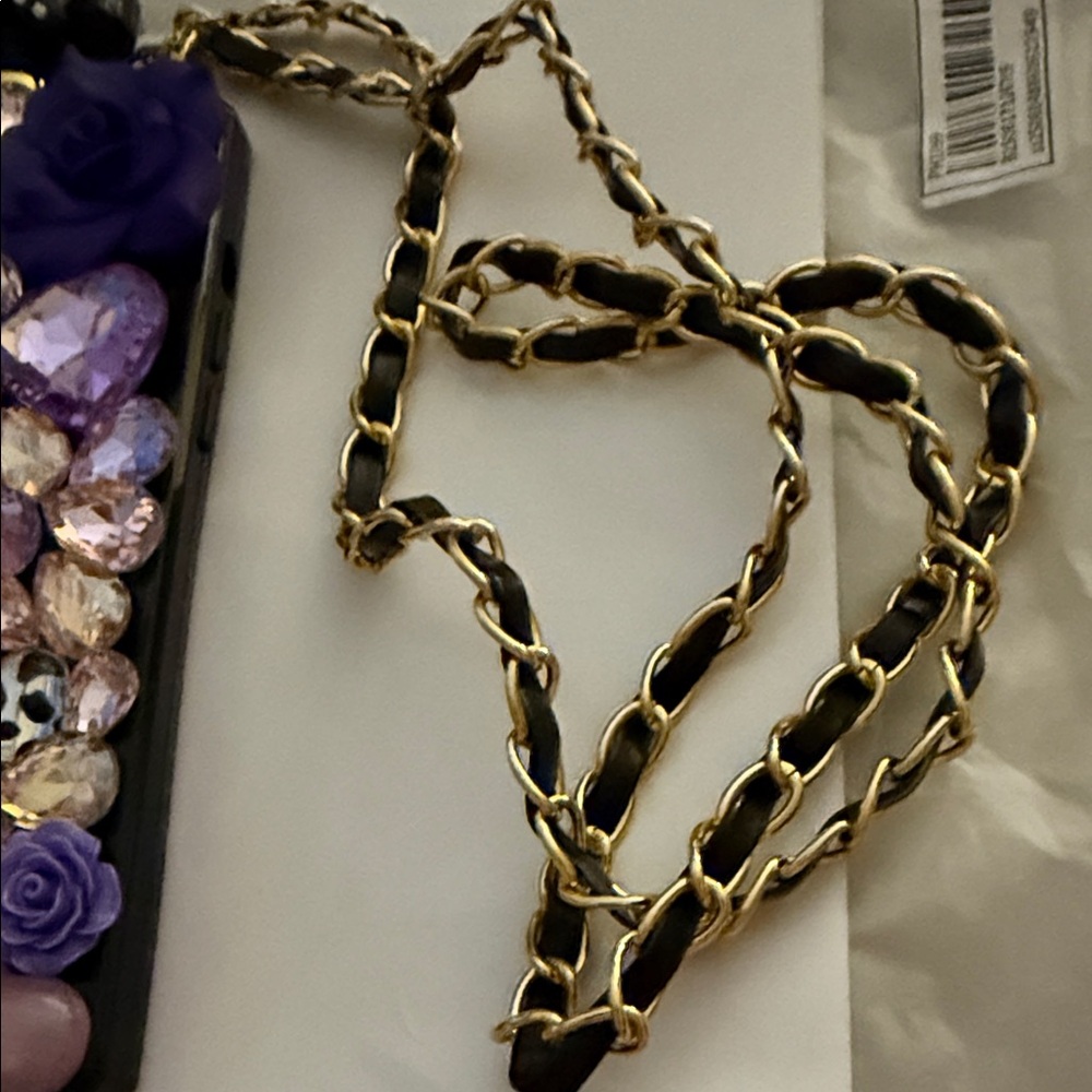 Embellished Phone Case with Chain - Picture 4 of 6